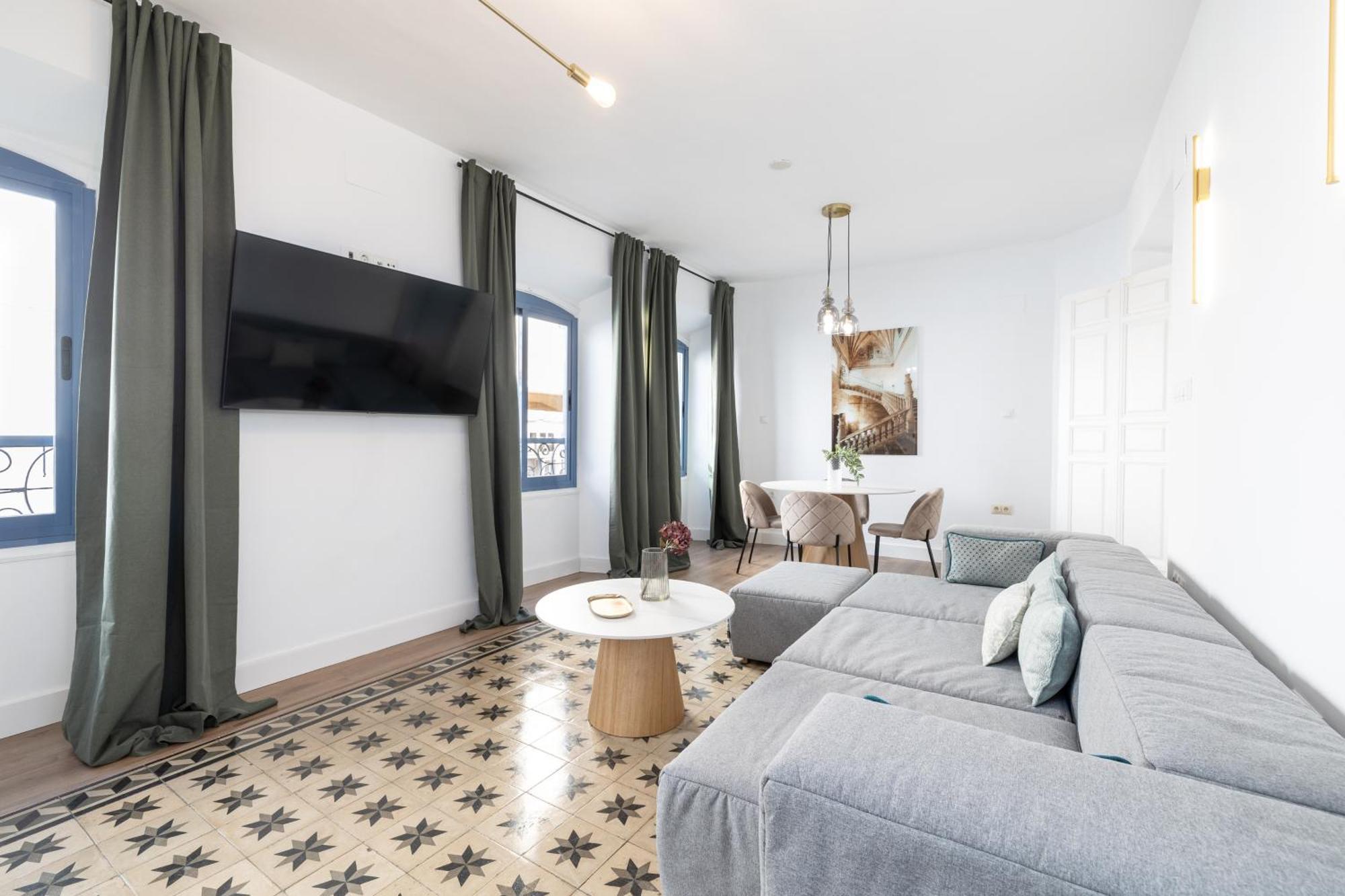 Spacious Bright Palace -1Bedroom-Terrace-Center Malaga Exterior photo